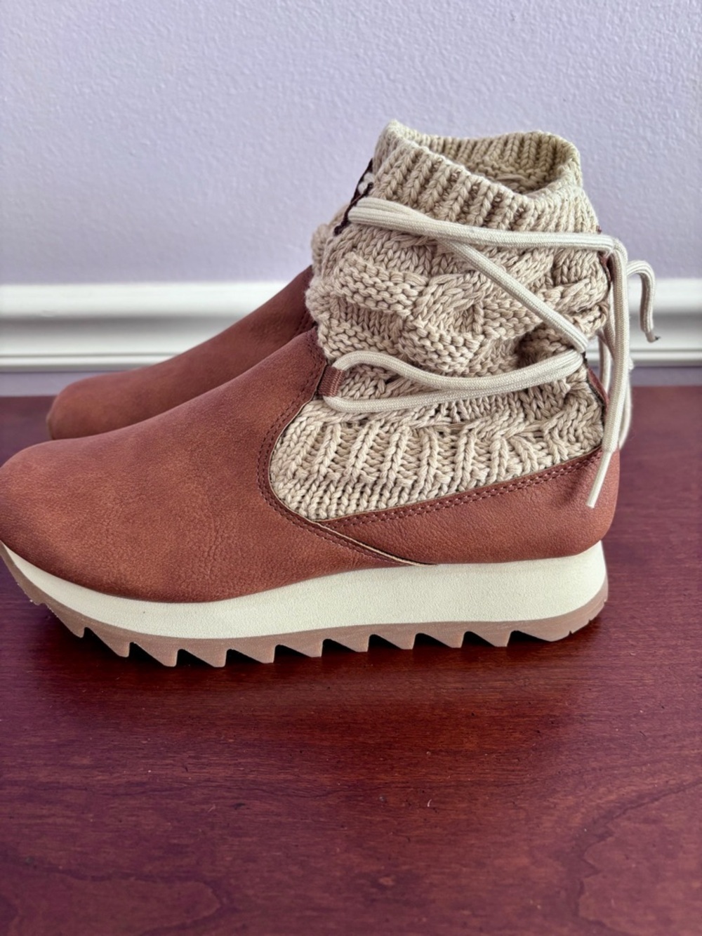 Merrell Alpine Pull‑On Knit Boots | Size 7.5 | Like New - Picture 2 of 6